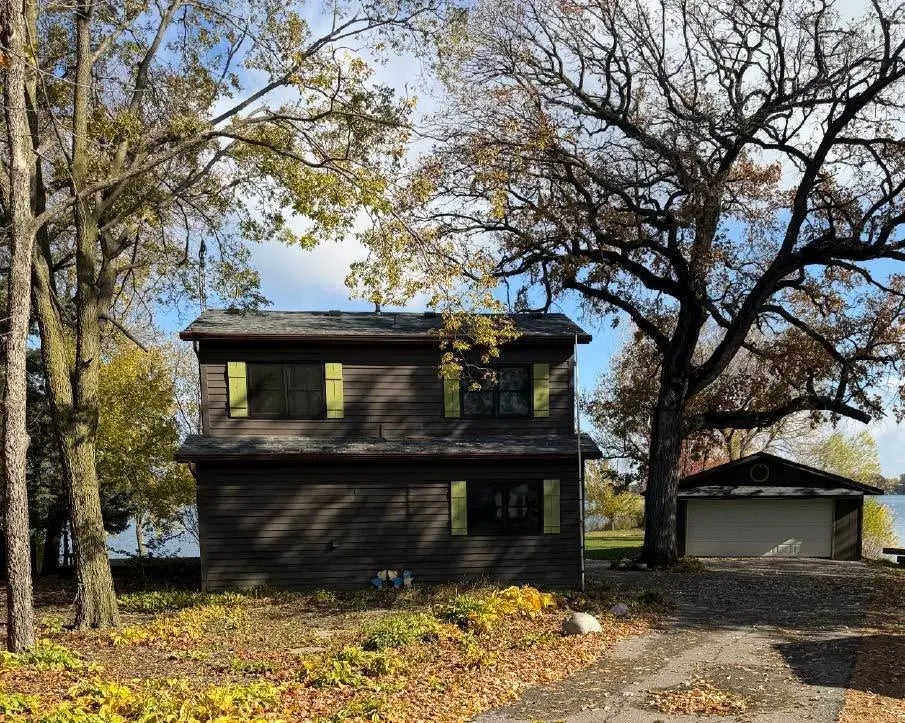 26398 Sioux Trail, Madison Lake