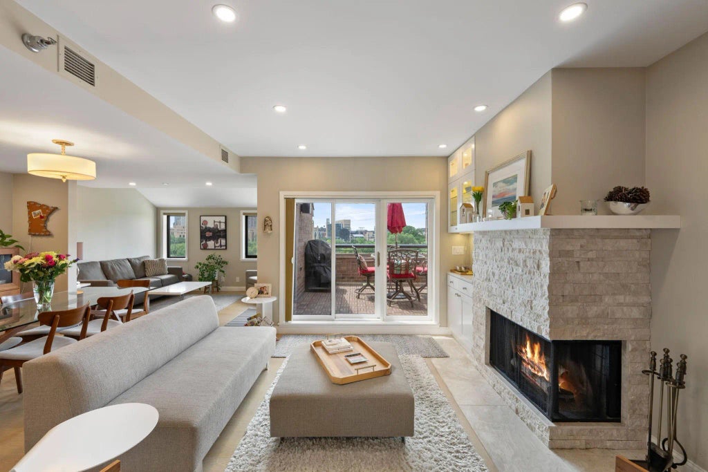 110 1st Avenue Ne F412, Minneapolis