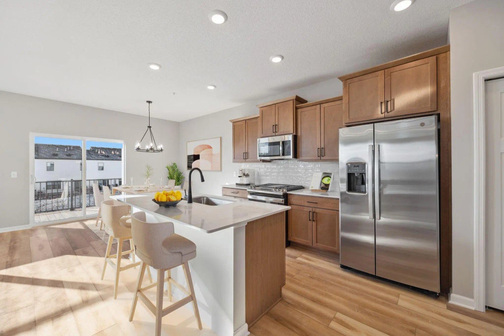 2748 Kepler Avenue Ne, St Michael