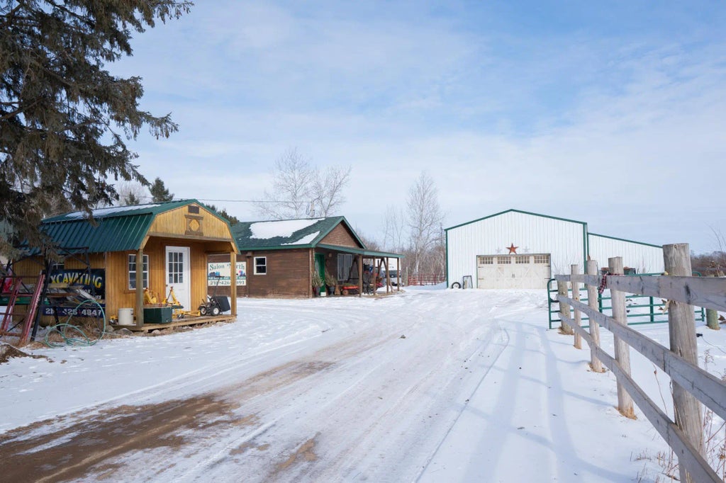 43950 200th Avenue, McGregor