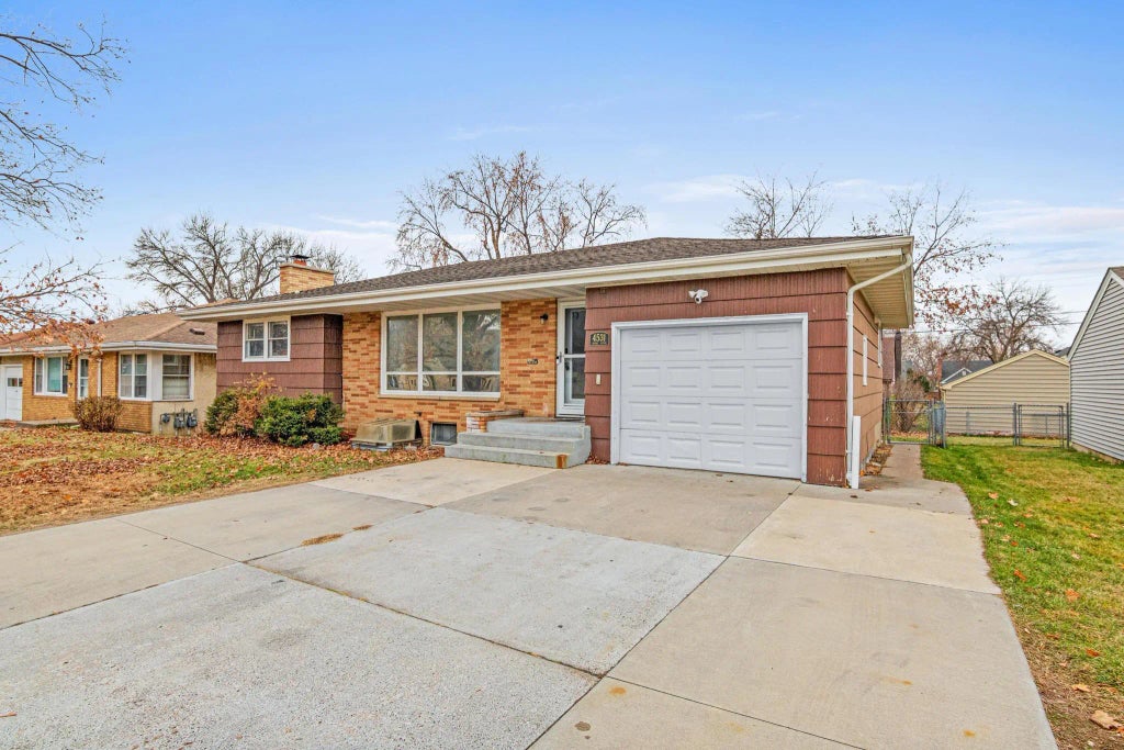 4531 France Avenue N, Robbinsdale