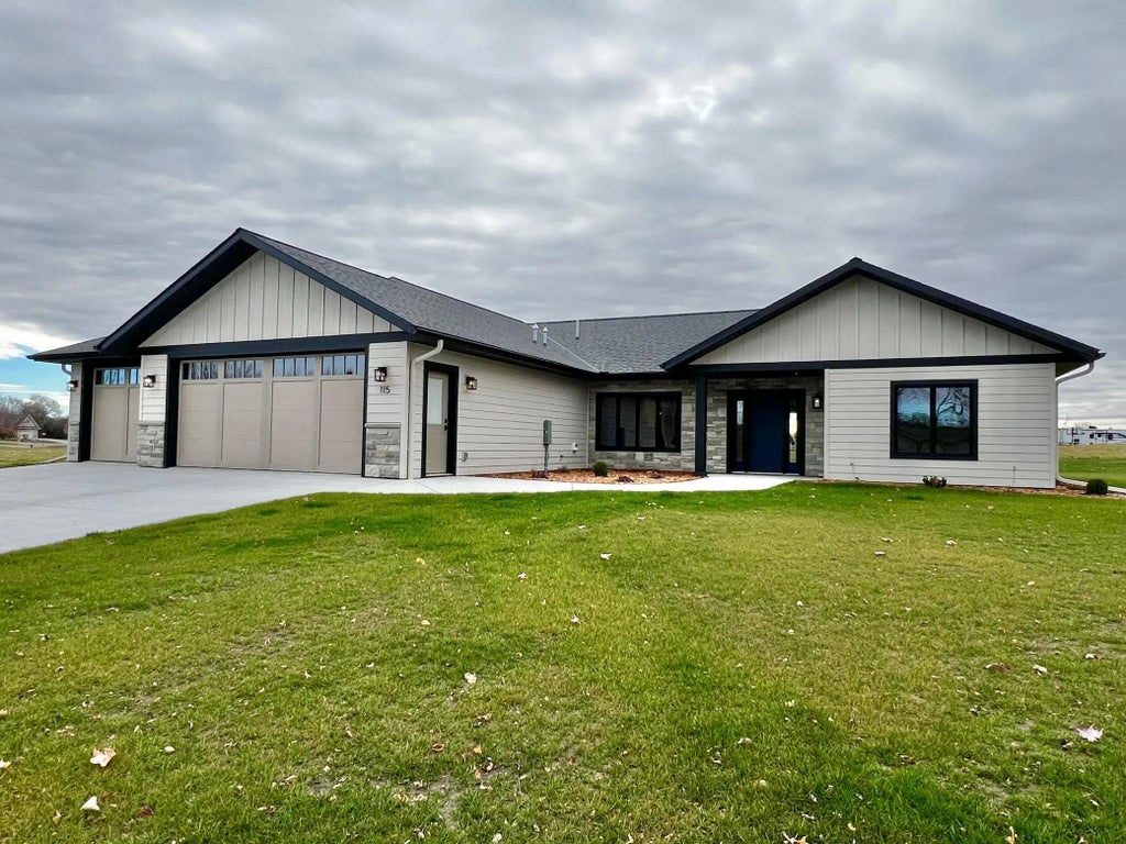 115 Barber Circle, Granite Falls