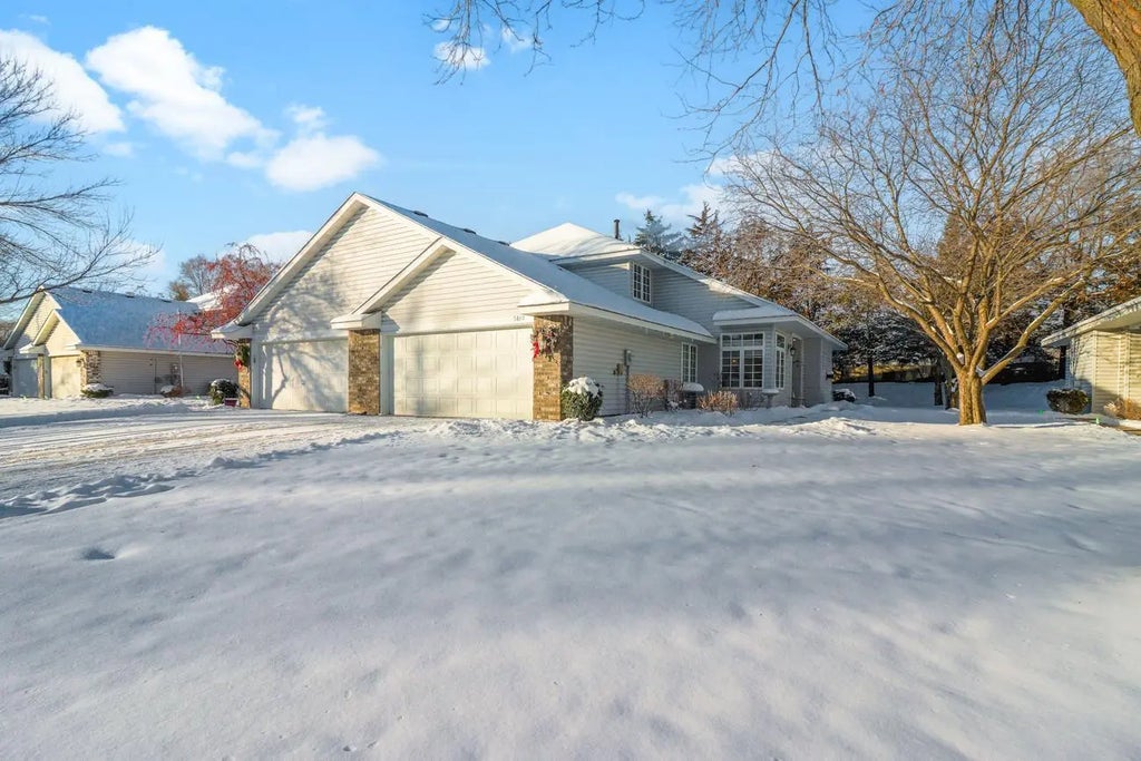 3807 Weaver Court, Anoka