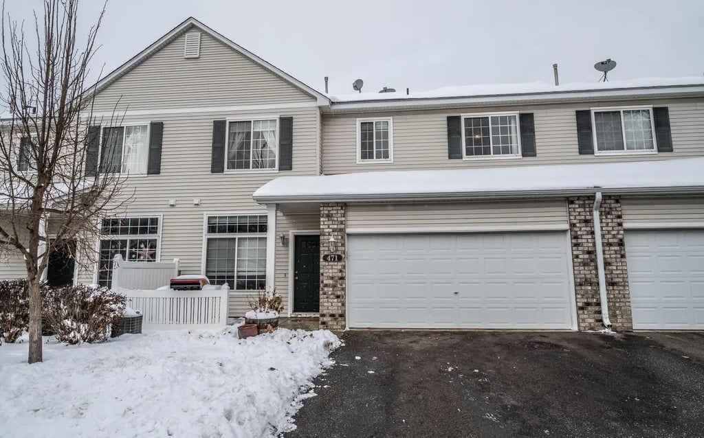 471 Frederick Circle 1503, Hastings