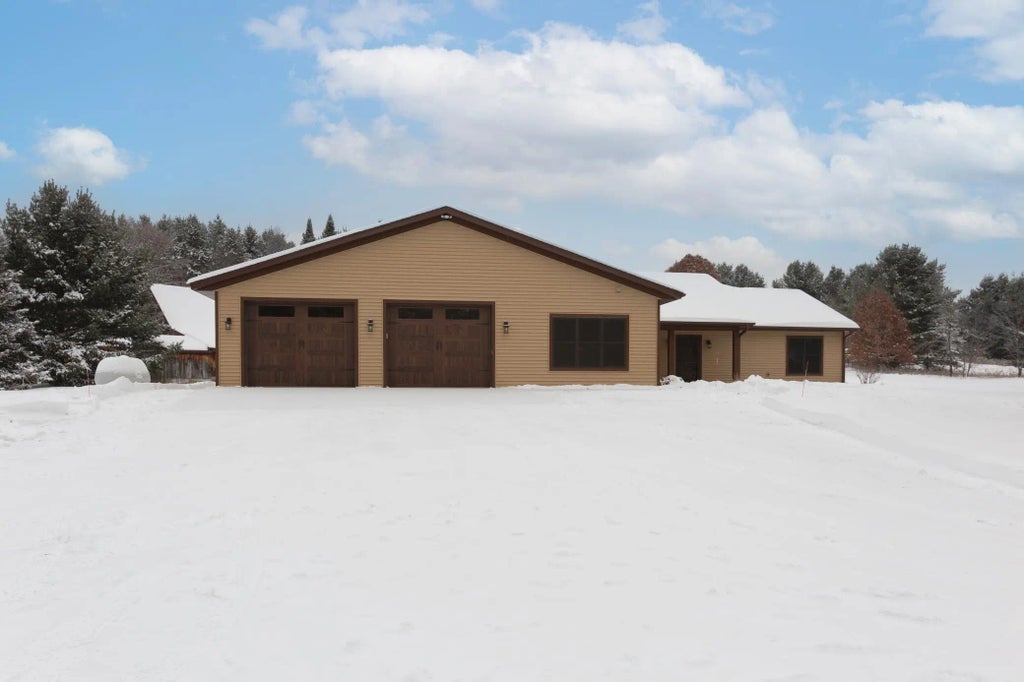 N6785 865th Street, Elk Mound