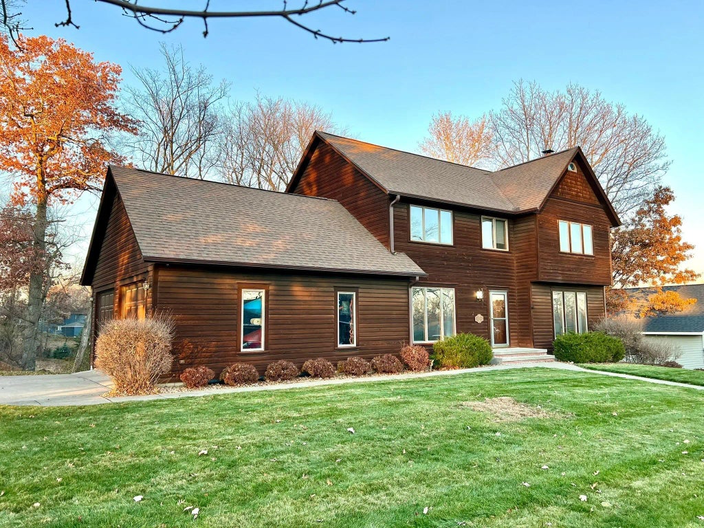 2391 Clover Lane, Red Wing