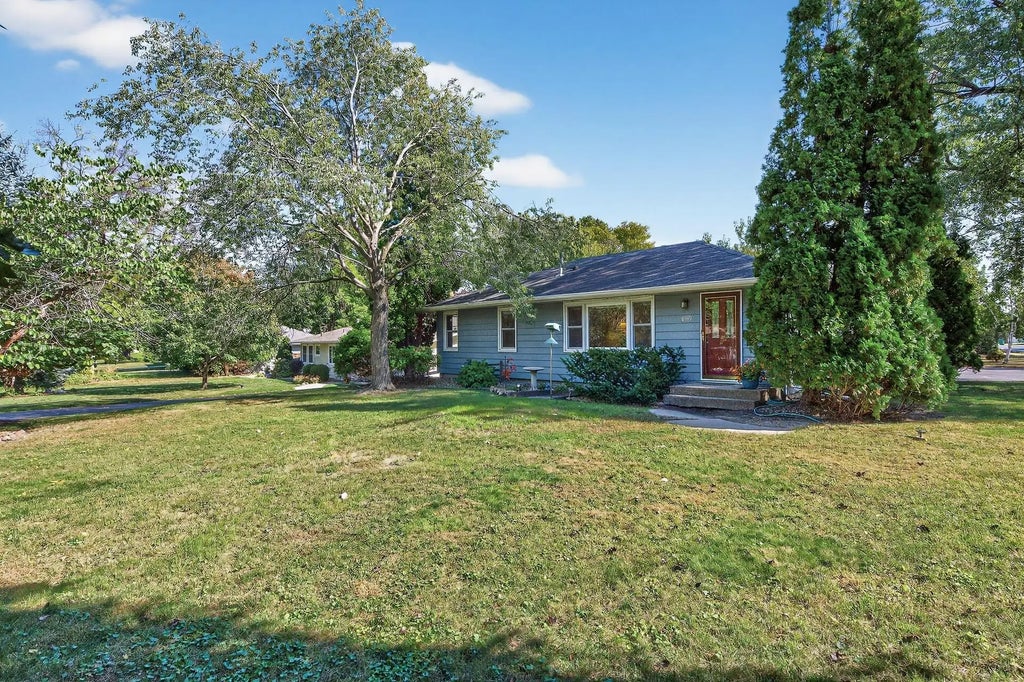 8549 Russell Avenue S, Bloomington