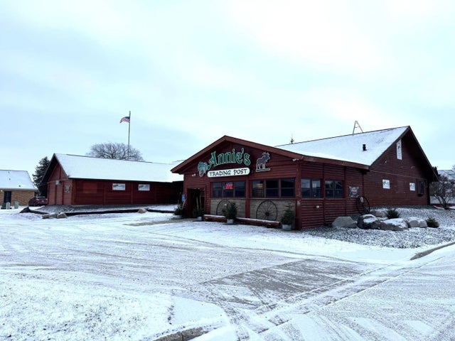 219 2nd Street Nw, Roseau