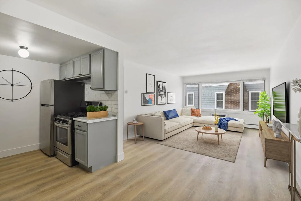 99 E 54th Street 3, Minneapolis