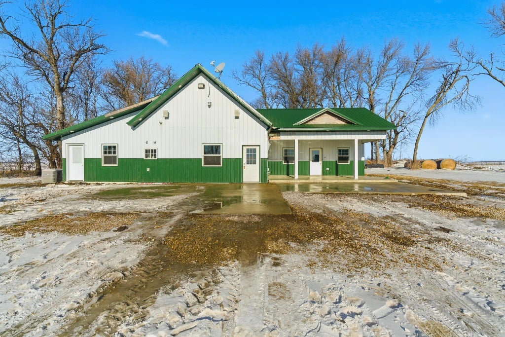 5134 340th Avenue, Blue Earth