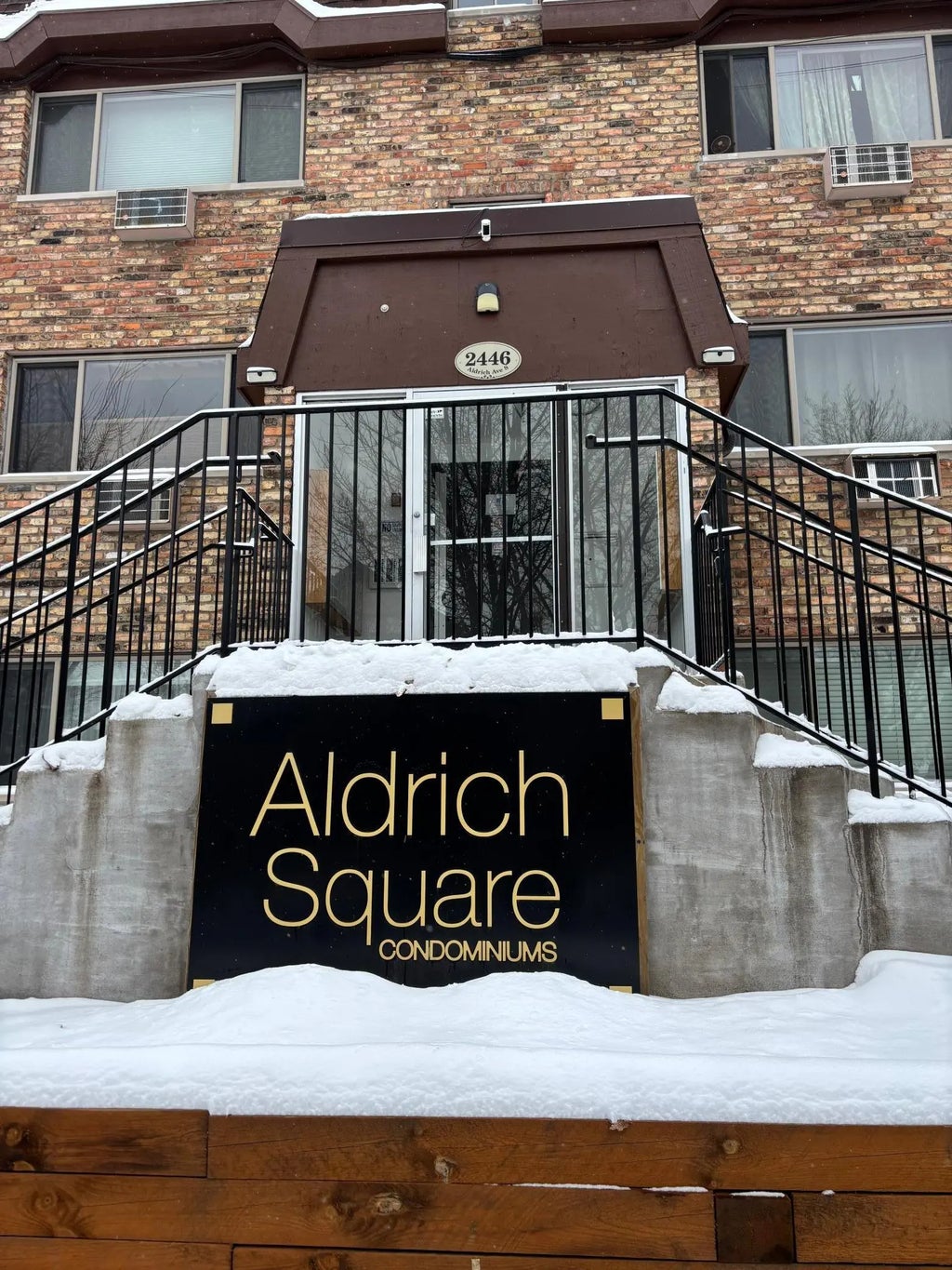 2446 Aldrich Avenue S 105, Minneapolis