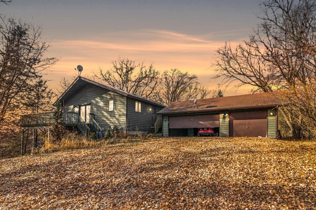 8050 County Road 26, Minnetrista