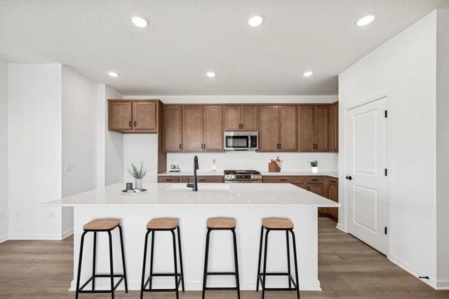 10555 Harbor Lane N, Maple Grove