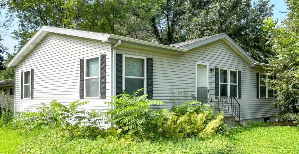 310 E Scott Street, Jeffers