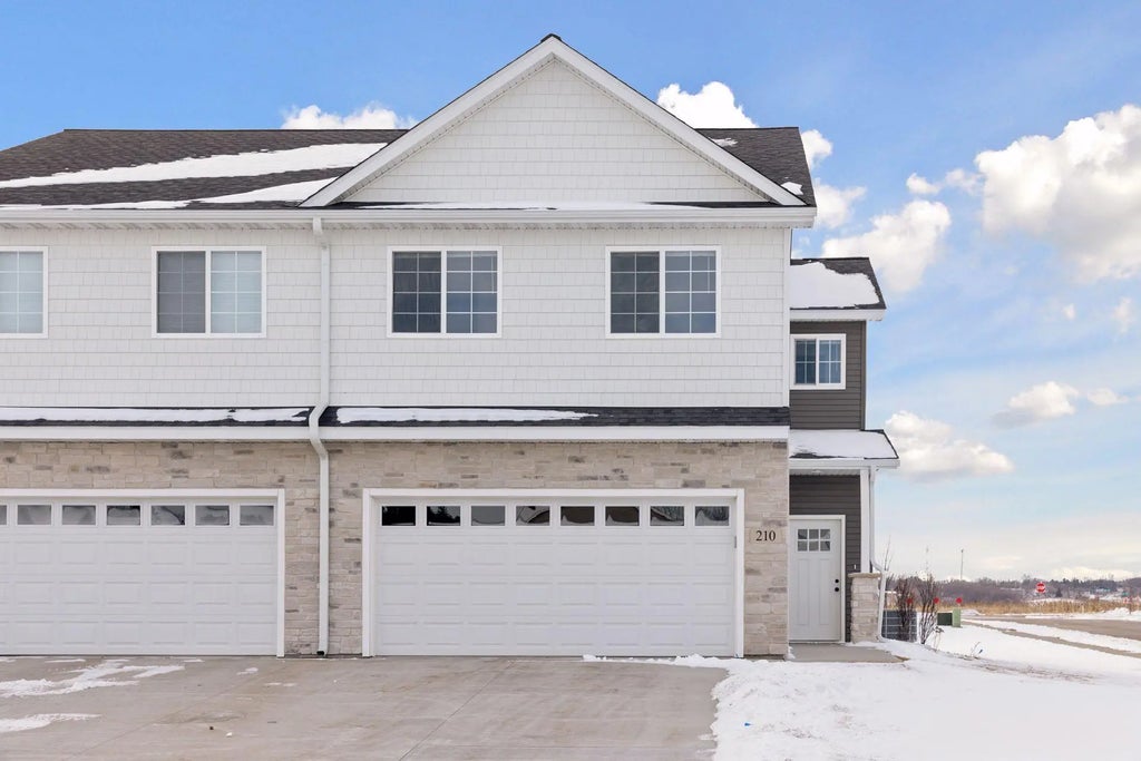 628 Franklin Street, Roberts