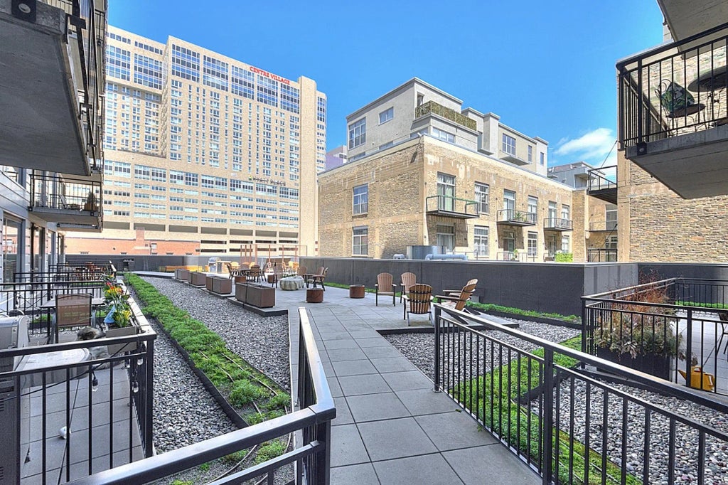 740 Portland Avenue 1005, Minneapolis