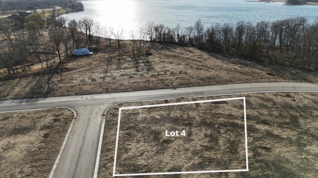 7741 Lake John Drive, Annandale