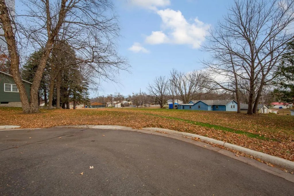 -xx Jason Drive, Elysian