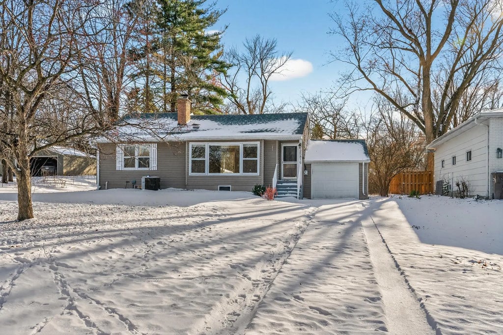 25815 Wild Rose Lane, Excelsior