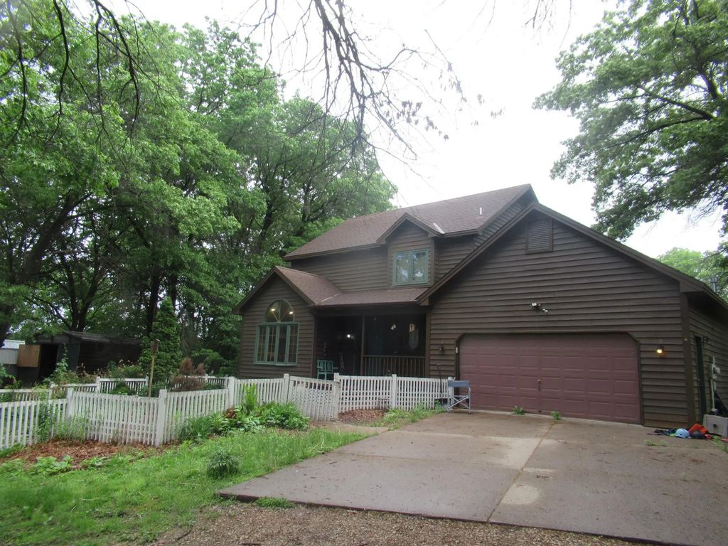 17295 Ward Lake Drive Nw, Andover