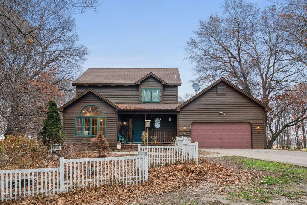 17295 Ward Lake Drive Nw, Andover