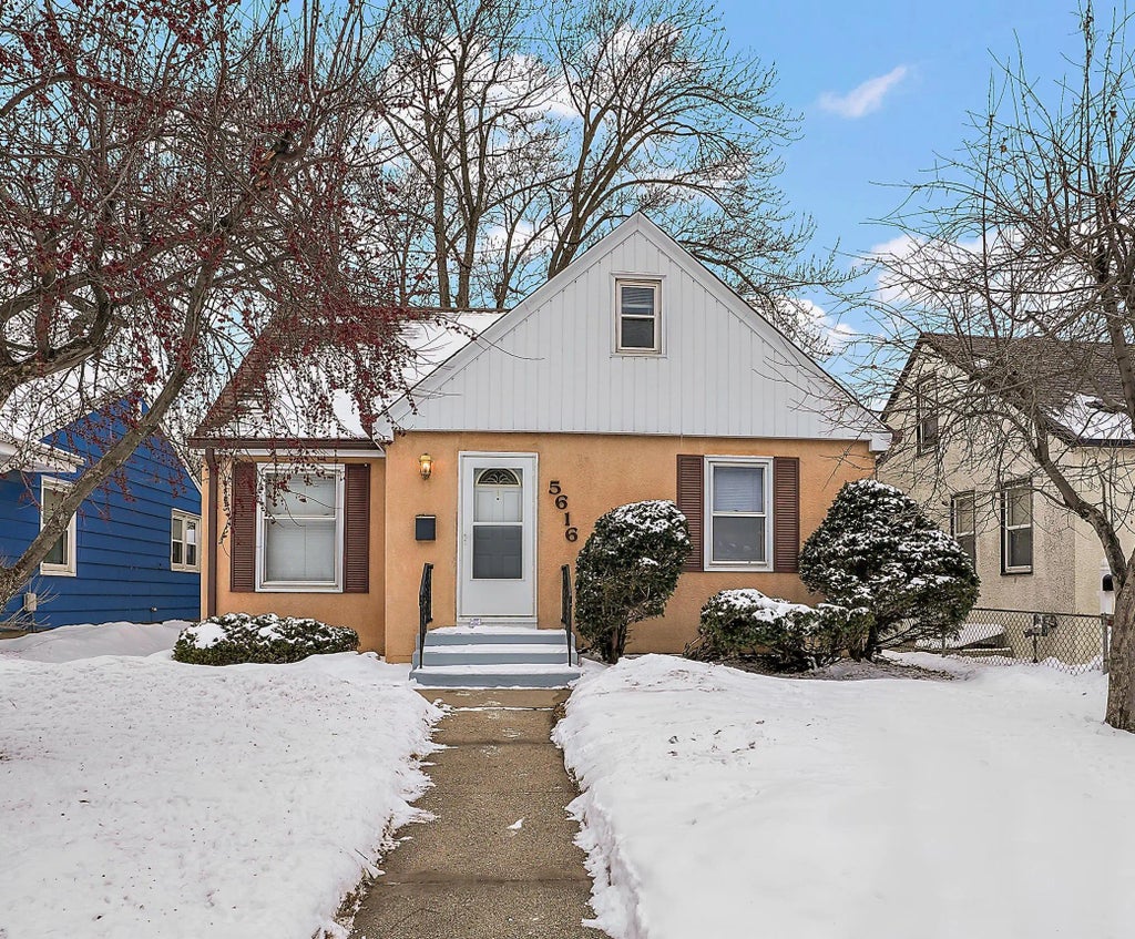 5616 46th Avenue S, Minneapolis