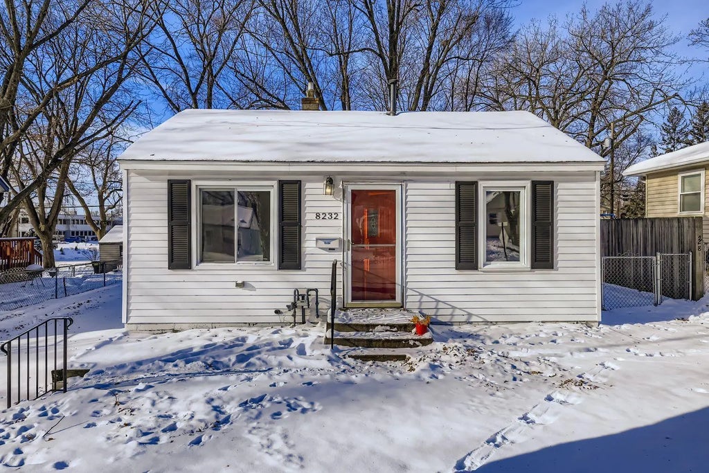8232 Wentworth Avenue S, Bloomington