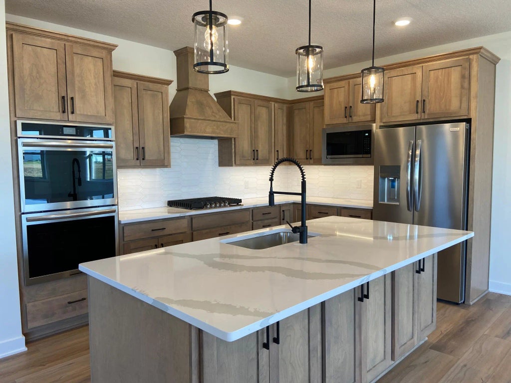 16651 S Manor Road, Eden Prairie