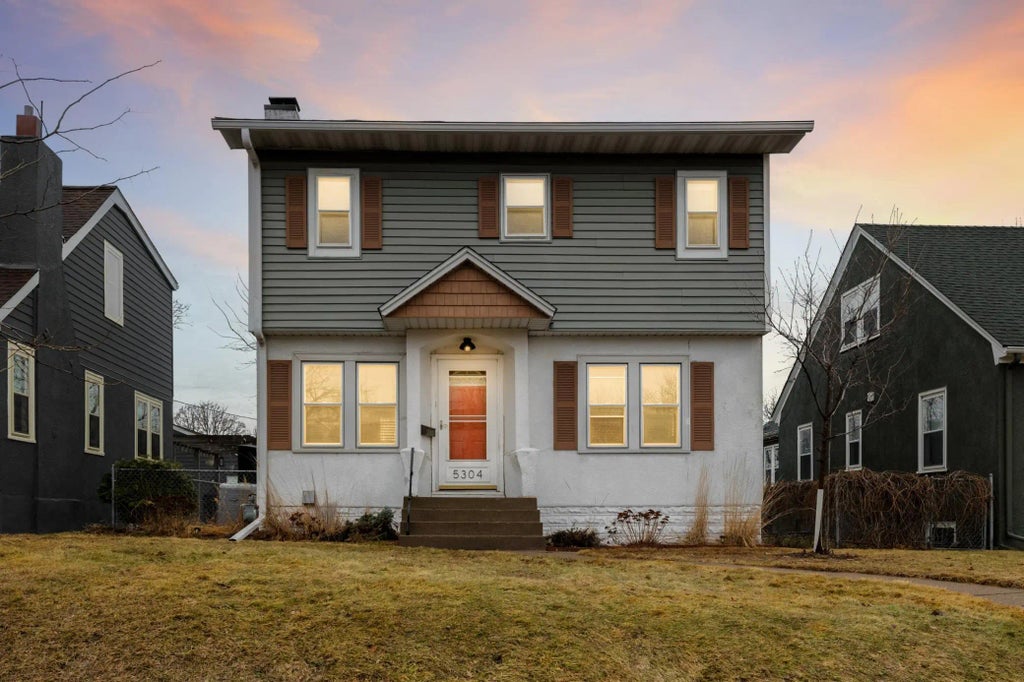 5304 Chicago Avenue, Minneapolis