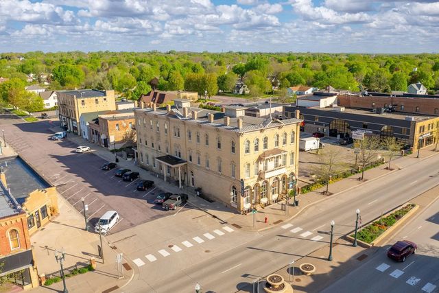 122 S Minnesota Avenue, St Peter