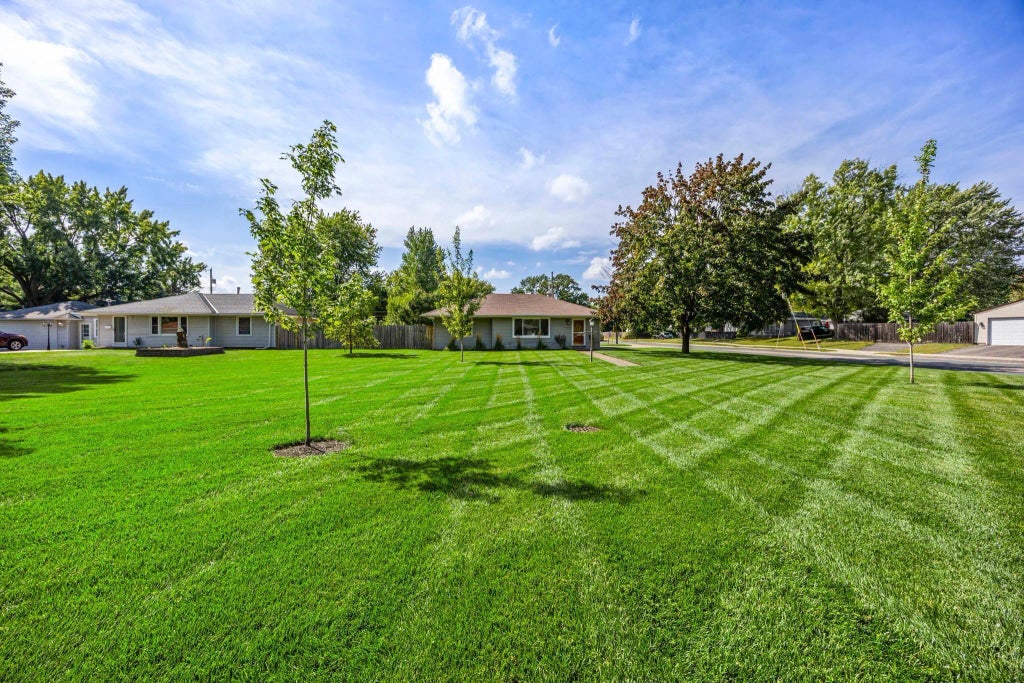 8800 10th Avenue S, Bloomington