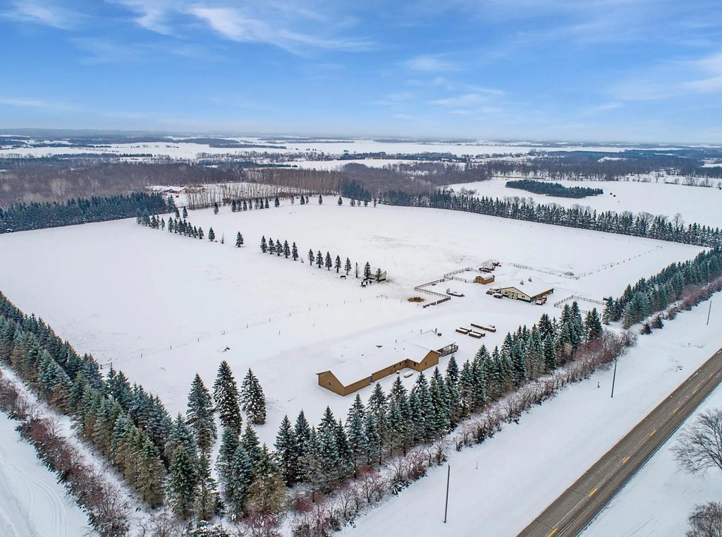 33896 County 21, Browerville