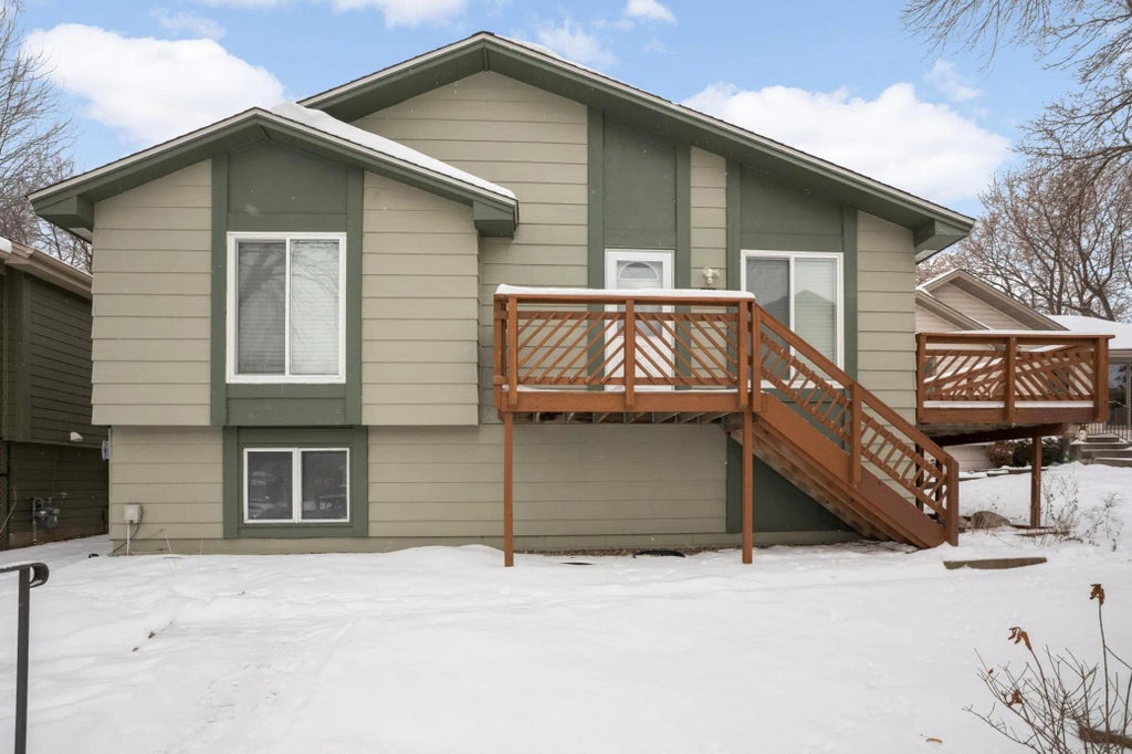 3558 Pilgrim Lane N, Plymouth