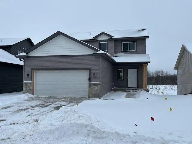 977 45th Avenue Ne, St Cloud