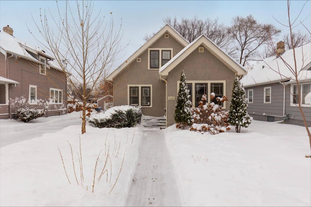 3324 Weenonah Place, Minneapolis