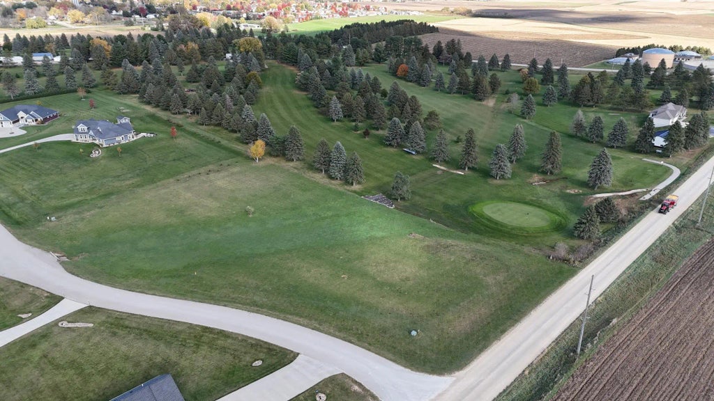 53022 253rd Avenue, Plainview