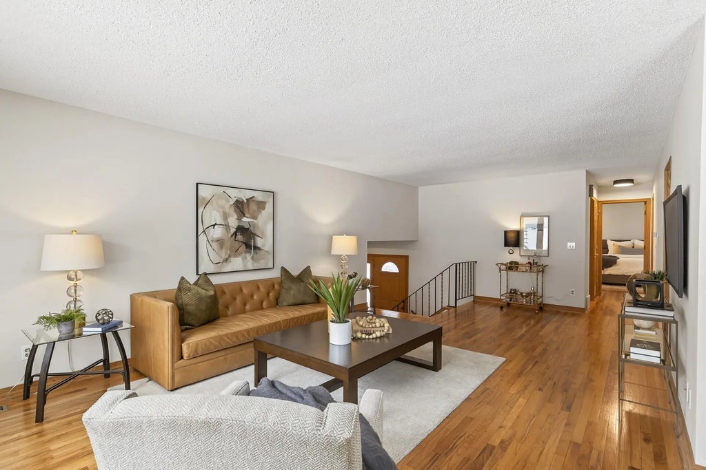 16609 Galaxie Way, Rosemount