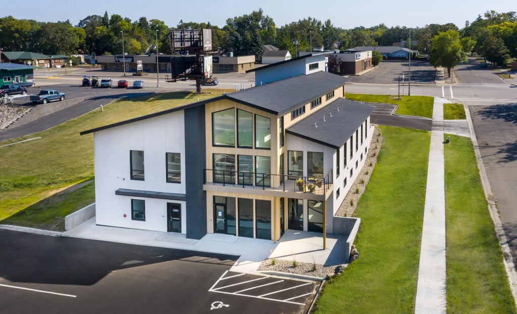 403 3rd Avenue E Suite 2, Alexandria