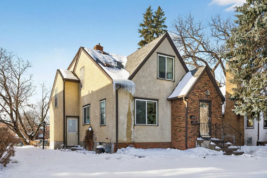 2230 Arthur Street Ne, Minneapolis