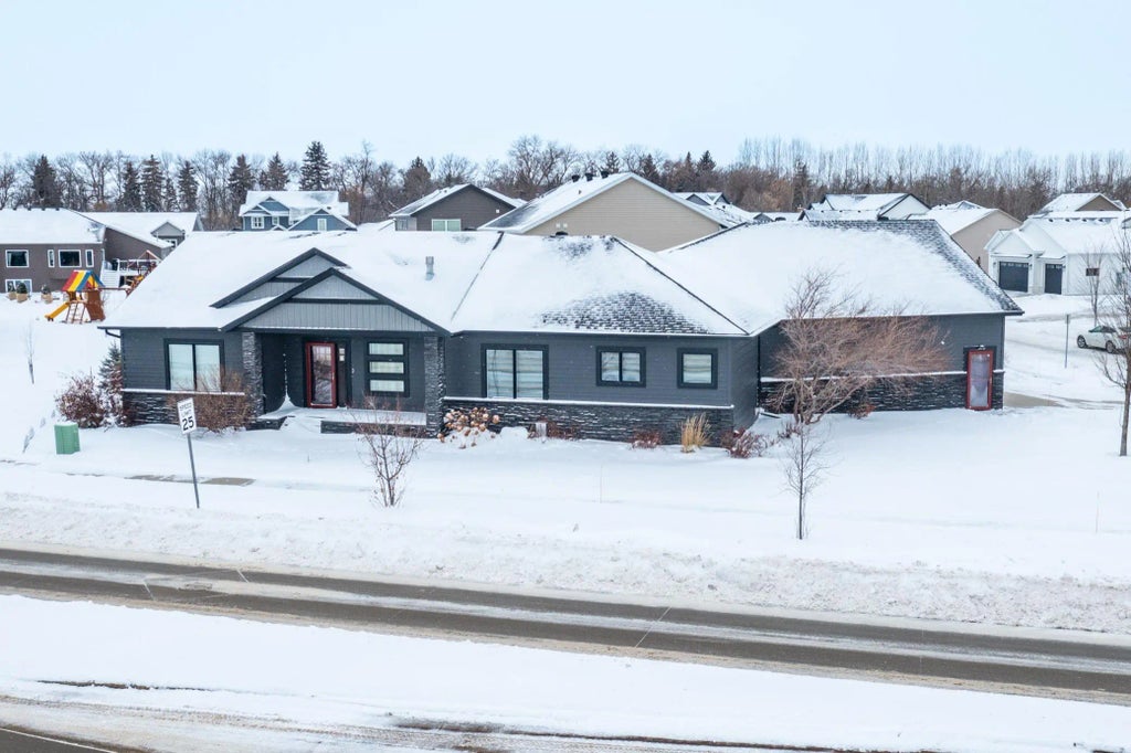 3605 Houkom Drive E, West Fargo