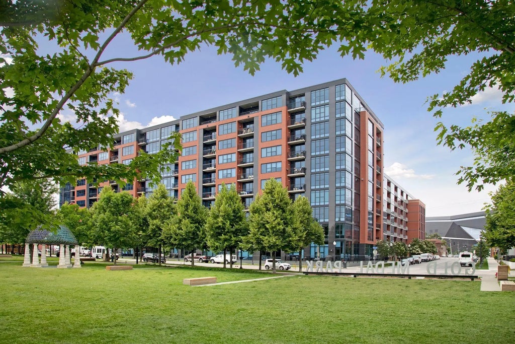 215 10th Avenue S 211, Minneapolis