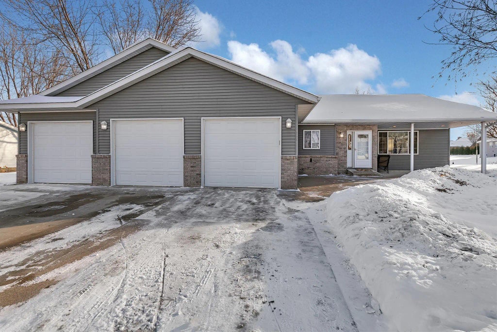 363 Lucy Lane, St Martin