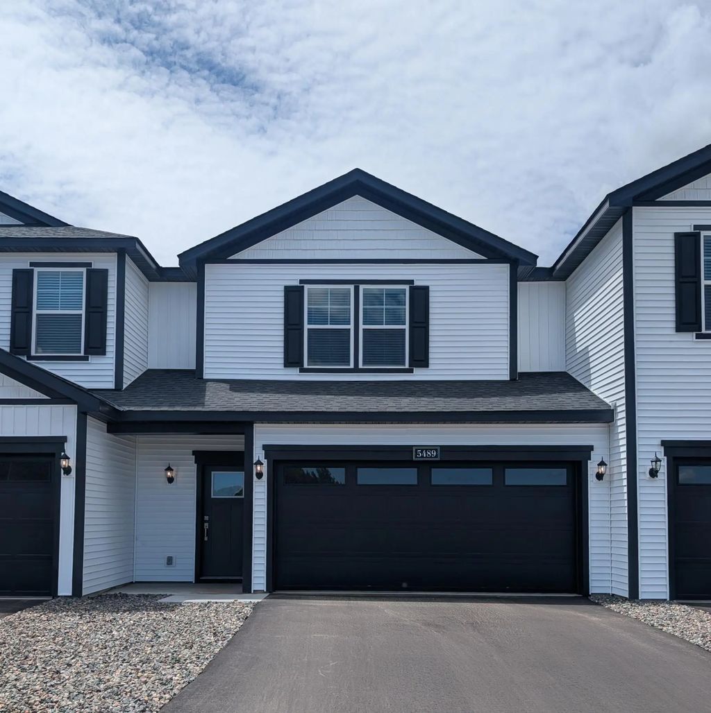 5489 Fall Meadow Trail, North Branch