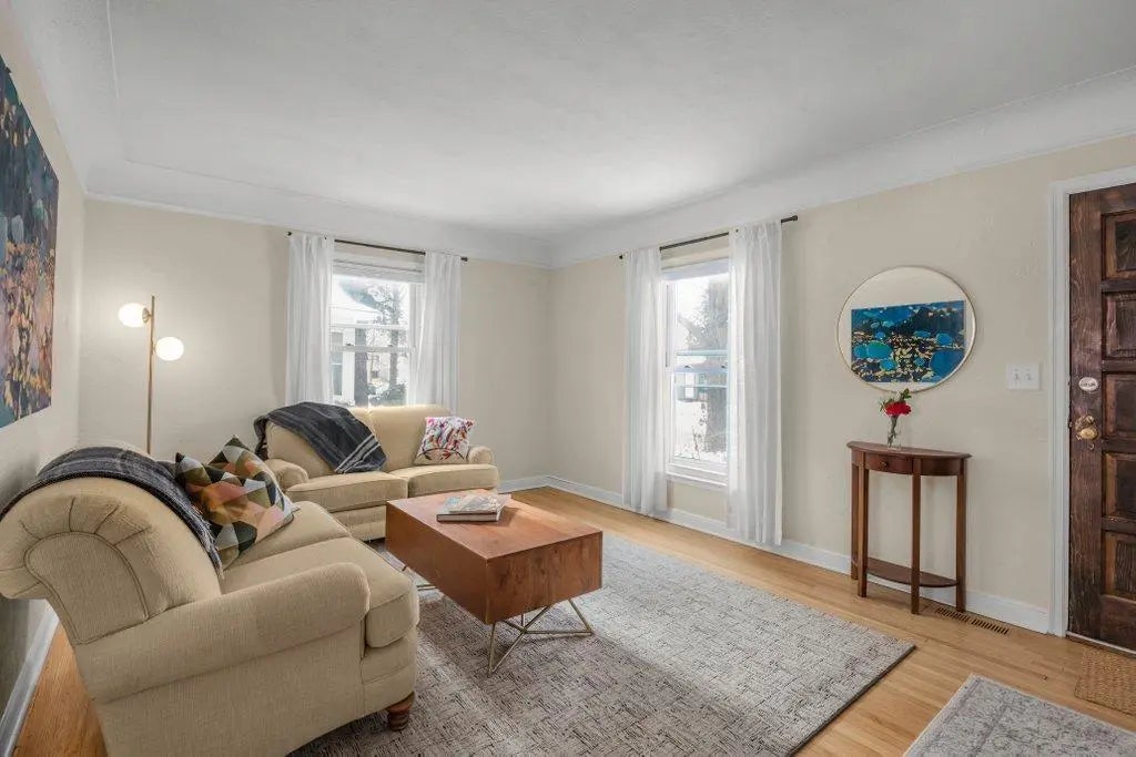 3642 Washburn Avenue N, Minneapolis