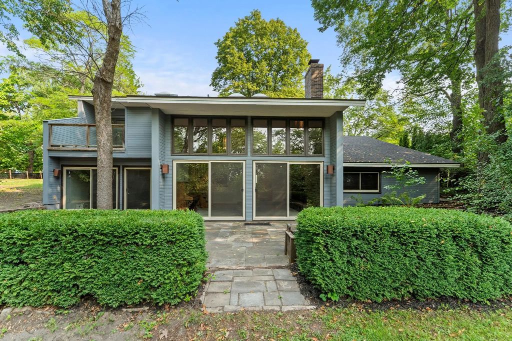 16101 Hilltop Road, Eden Prairie