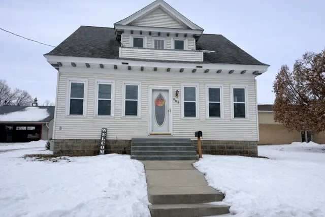 406 South Street E, Caledonia