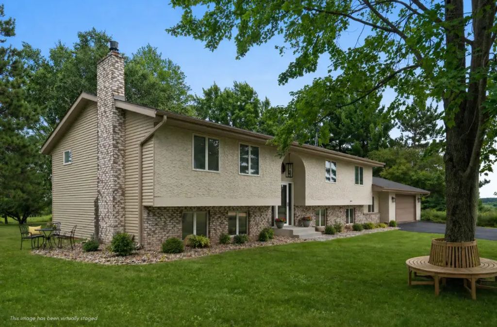 1735 Highway 63, New Richmond