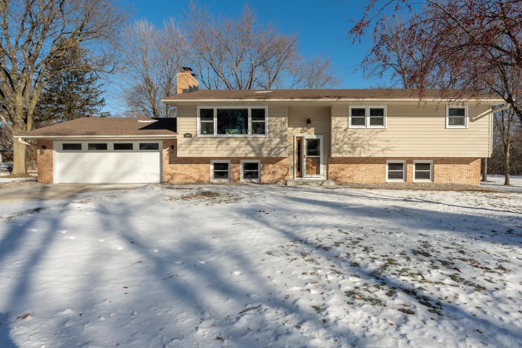 300 Viking Drive, Mankato