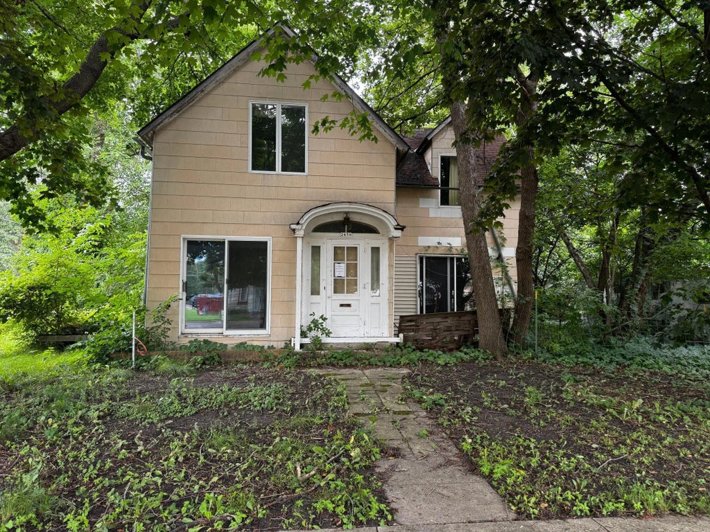 2656 Norwood Avenue, Slayton