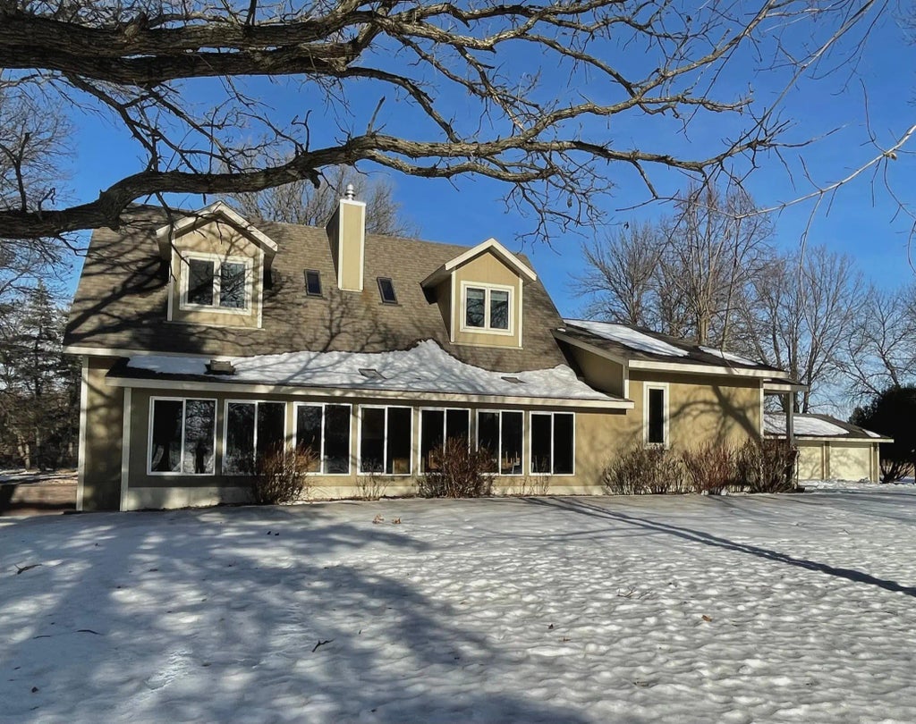 15592 720th Avenue, Albert Lea